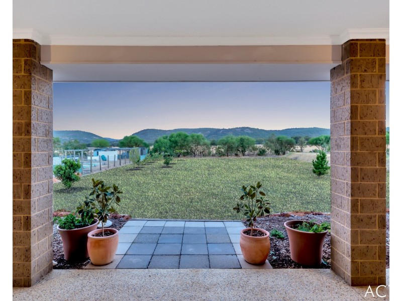 94 Rangeview Loop, Serpentine WA 6125