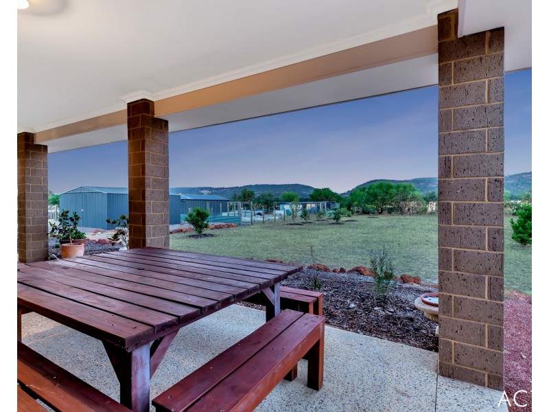 94 Rangeview Loop, Serpentine WA 6125