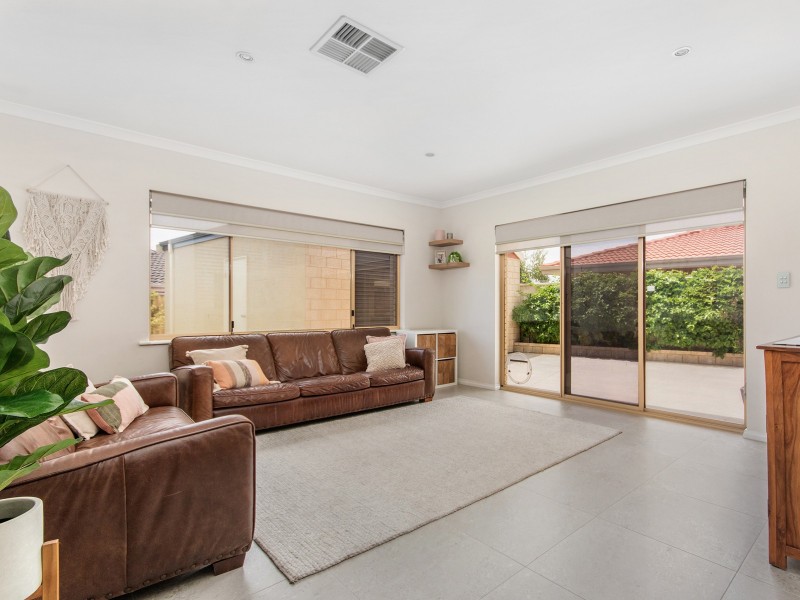 3 Hamilton Way, Silver Sands WA 6210