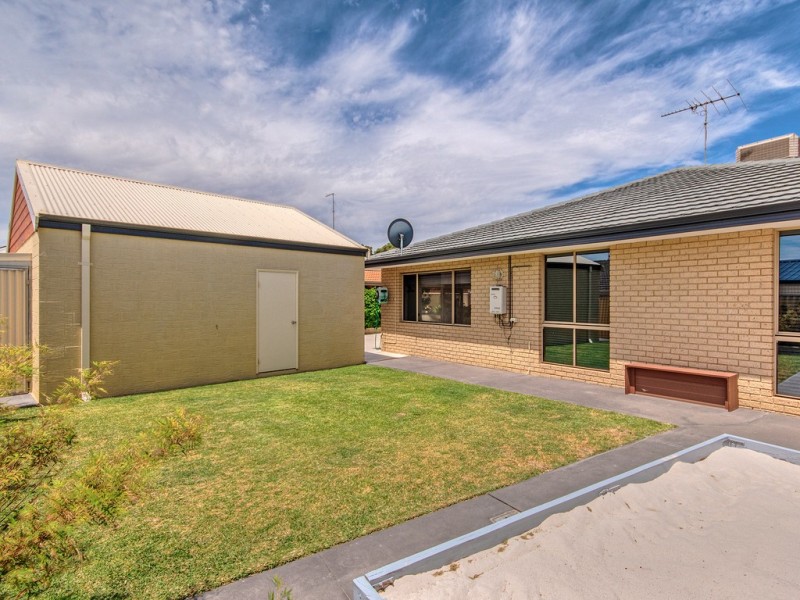 3 Hamilton Way, Silver Sands WA 6210