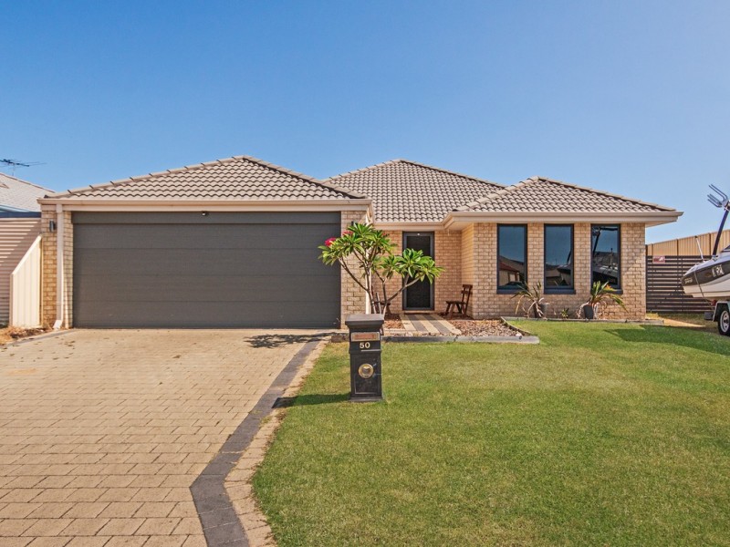 50 Highcliffe Circle, Lakelands WA 6180