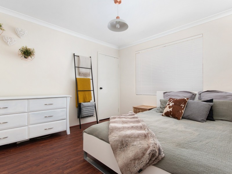 50 Highcliffe Circle, Lakelands WA 6180