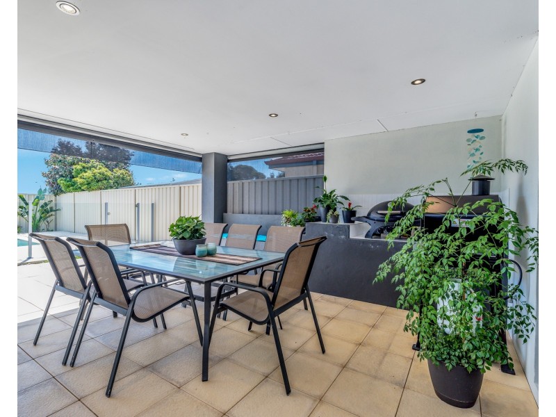 12 Kambalda Street, Dawesville WA 6211