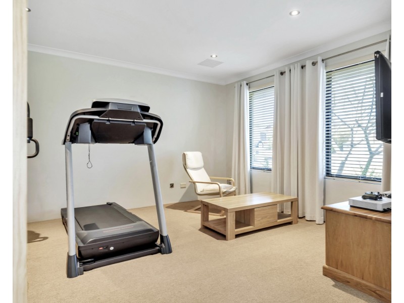 12 Kambalda Street, Dawesville WA 6211