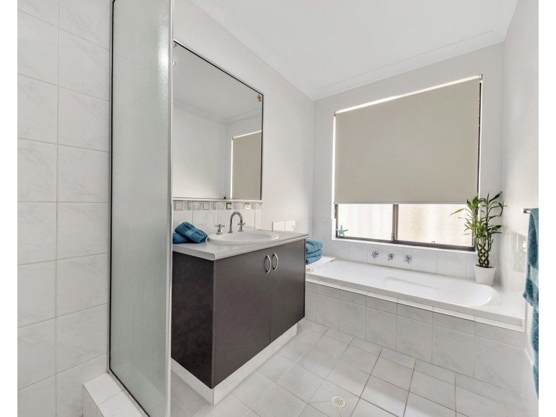 12 Kambalda Street, Dawesville WA 6211