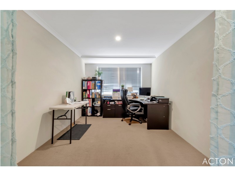 12 Harvey Crescent, South Yunderup WA 6208