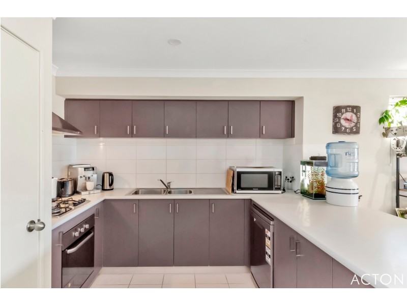 12 Harvey Crescent, South Yunderup WA 6208