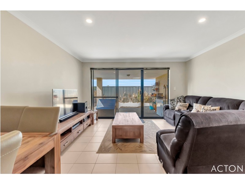 12 Harvey Crescent, South Yunderup WA 6208