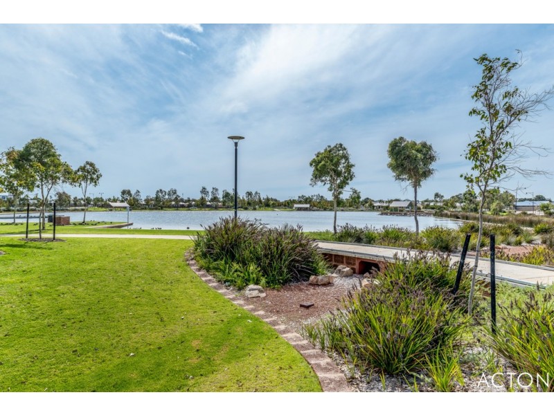 12 Harvey Crescent, South Yunderup WA 6208