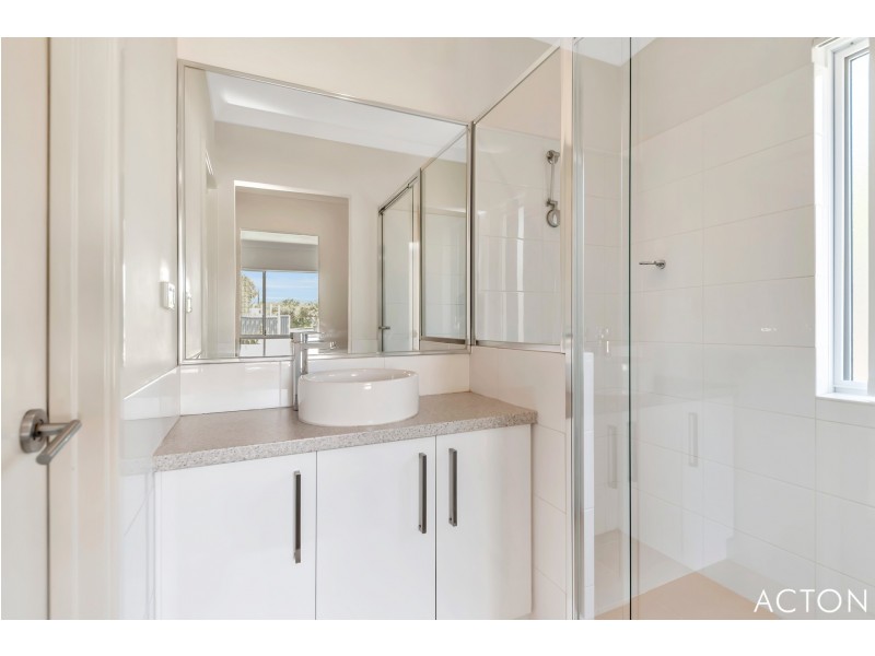 2 Vaucluse Way, Coodanup WA 6210