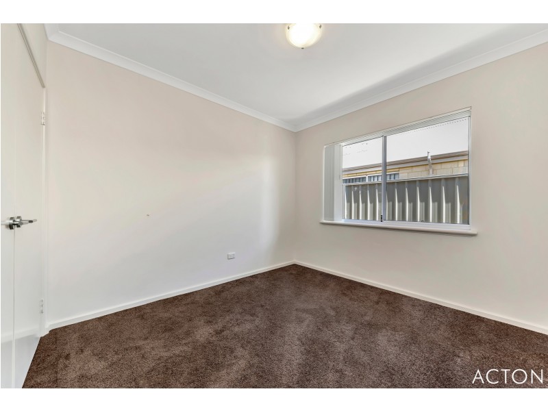 2 Vaucluse Way, Coodanup WA 6210