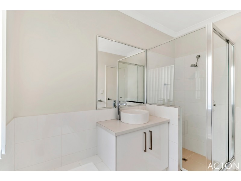 2 Vaucluse Way, Coodanup WA 6210