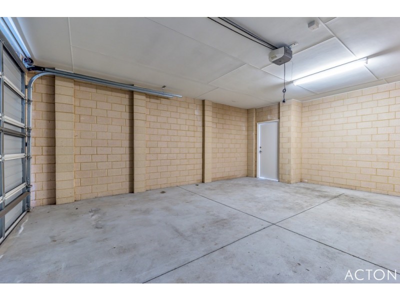 2 Vaucluse Way, Coodanup WA 6210