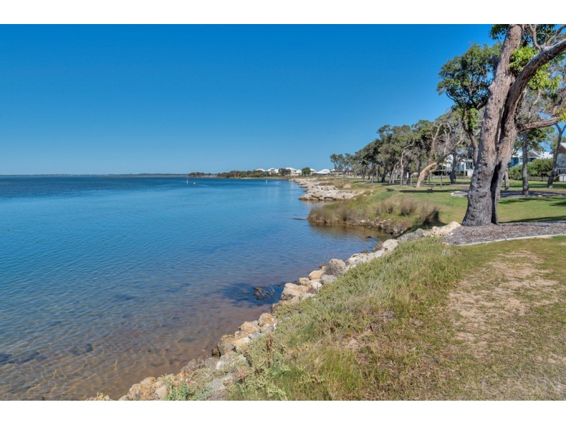 26/30 Sirrocco Drive, Erskine WA 6210