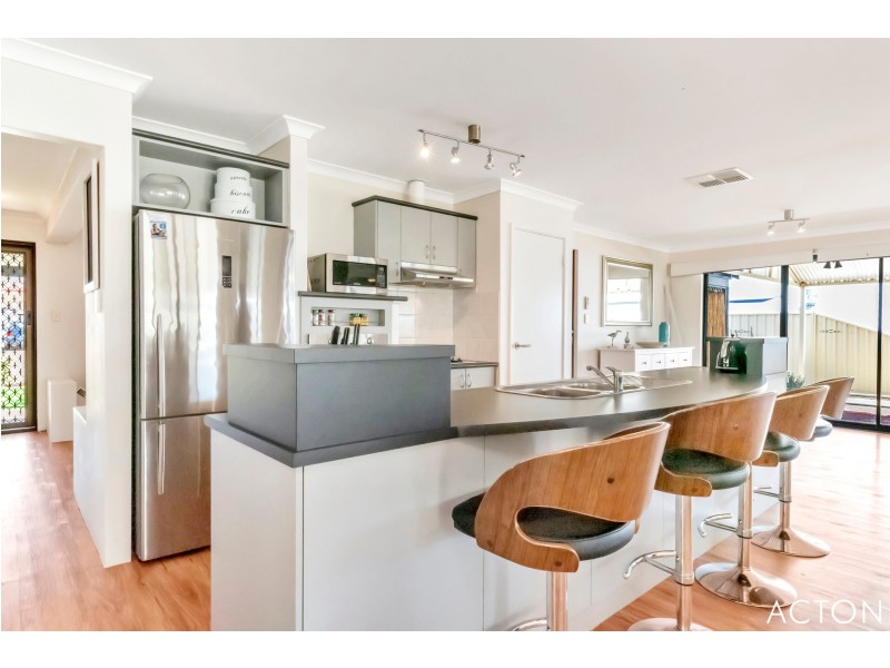 4 Cunderdin Loop, Dawesville WA 6211