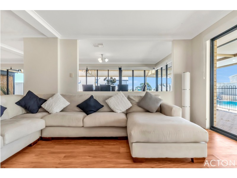 4 Cunderdin Loop, Dawesville WA 6211