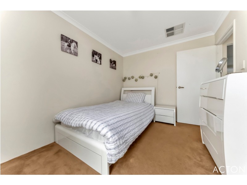 4 Cunderdin Loop, Dawesville WA 6211