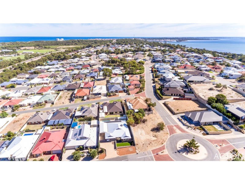 4 Cunderdin Loop, Dawesville WA 6211