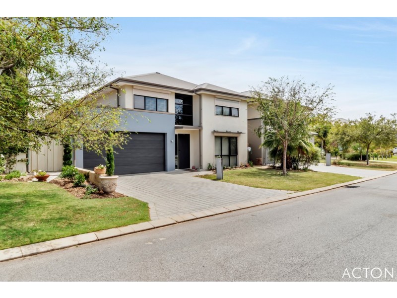 12 Middleton Loop, Meadow Springs WA 6210