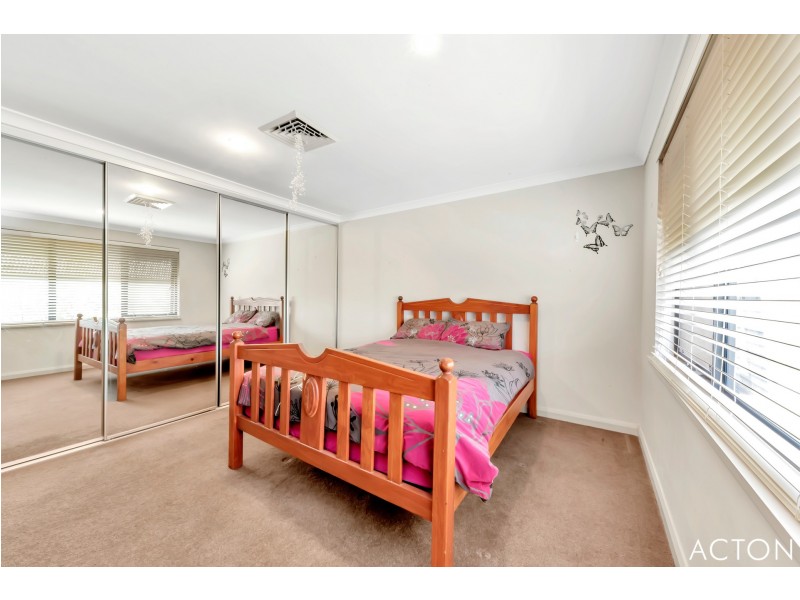 12 Middleton Loop, Meadow Springs WA 6210