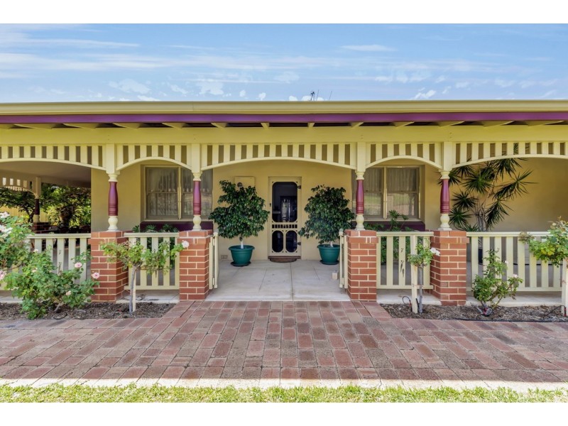 31 Hill Street, Halls Head WA 6210