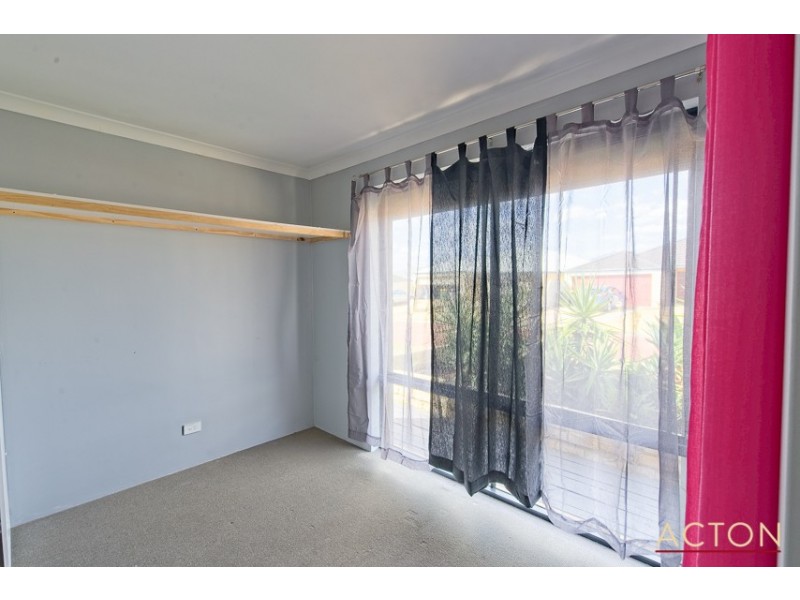 17 Lascelles Circus, Lakelands WA 6180