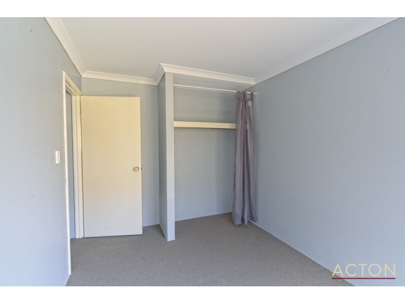 17 Lascelles Circus, Lakelands WA 6180