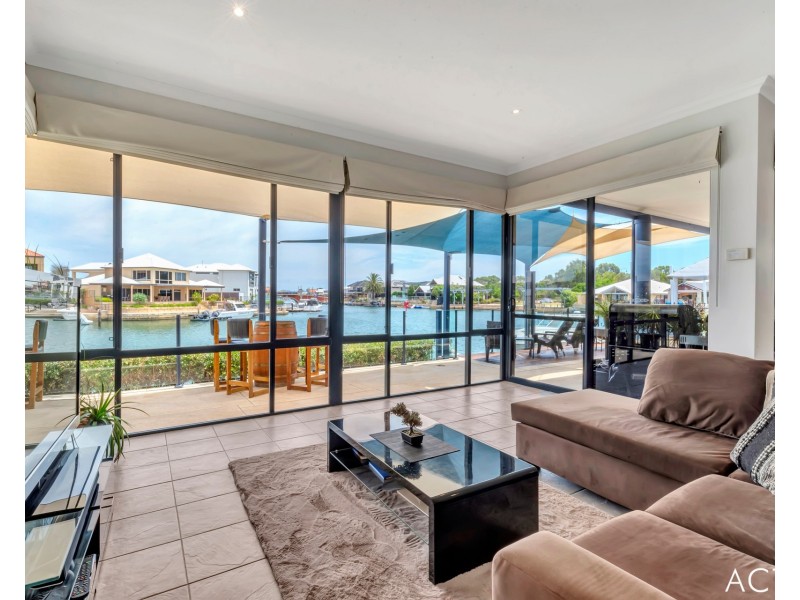 18 Tasman Loop, Dudley Park WA 6210