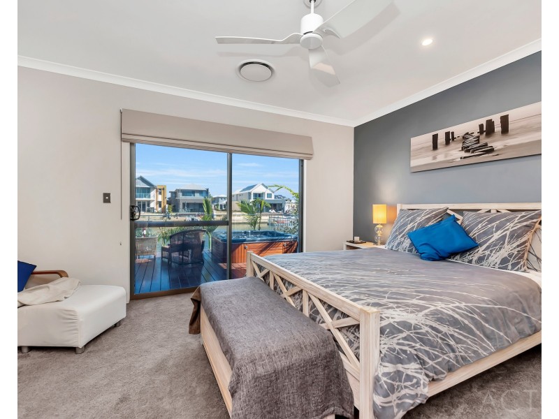 20 Gael Place, Dudley Park WA 6210