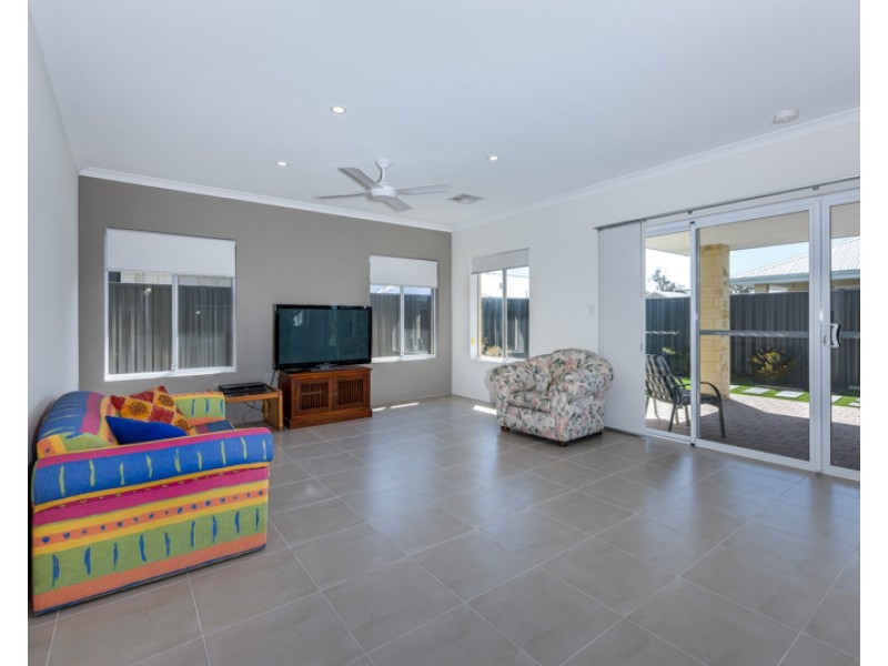 12 Pardalote Way, Erskine WA 6210