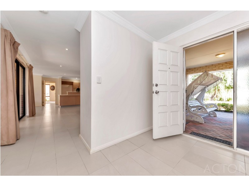 22 Zamia Loop, Wannanup WA 6210