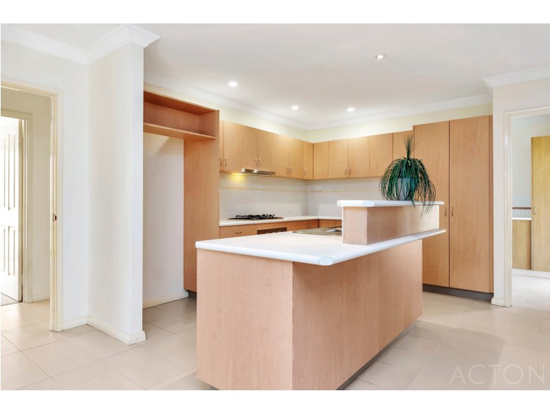 22 Zamia Loop, Wannanup WA 6210