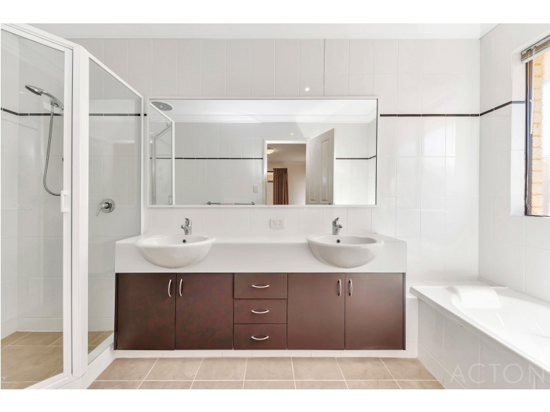 22 Zamia Loop, Wannanup WA 6210