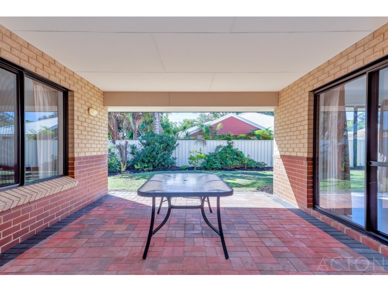 22 Zamia Loop, Wannanup WA 6210