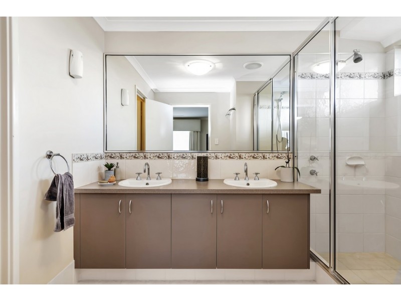 5 Bibbulmun Meander, Ravenswood WA 6208