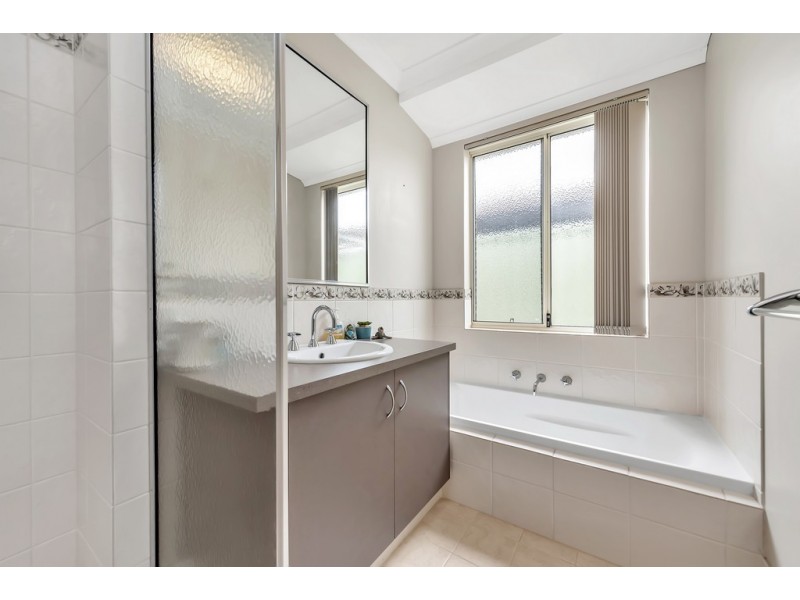 5 Bibbulmun Meander, Ravenswood WA 6208