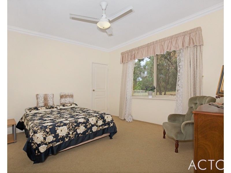 20 Bulara Road, Greenfields WA 6210