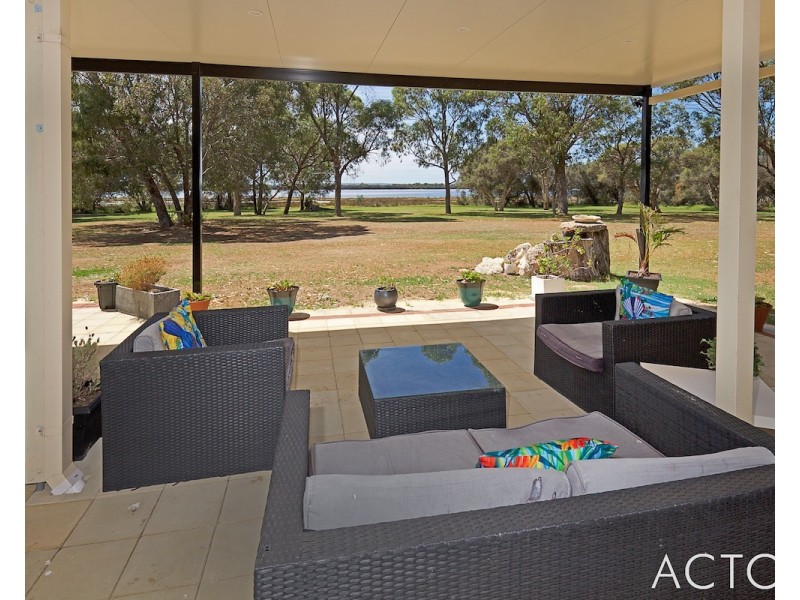 20 Bulara Road, Greenfields WA 6210