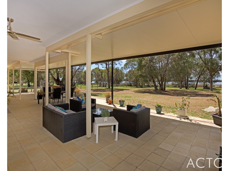 20 Bulara Road, Greenfields WA 6210