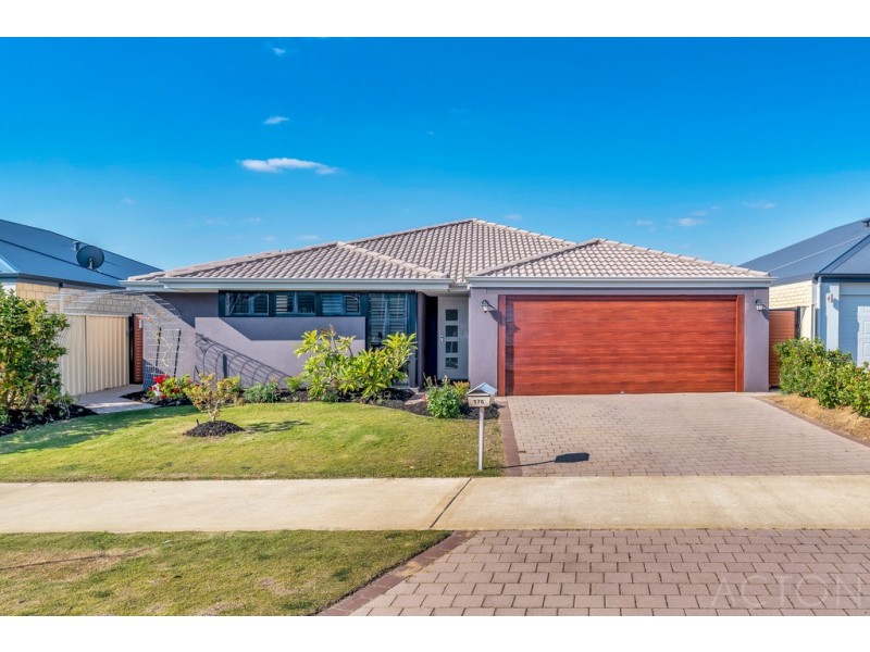 176 Badgerup Avenue, Lakelands WA 6180