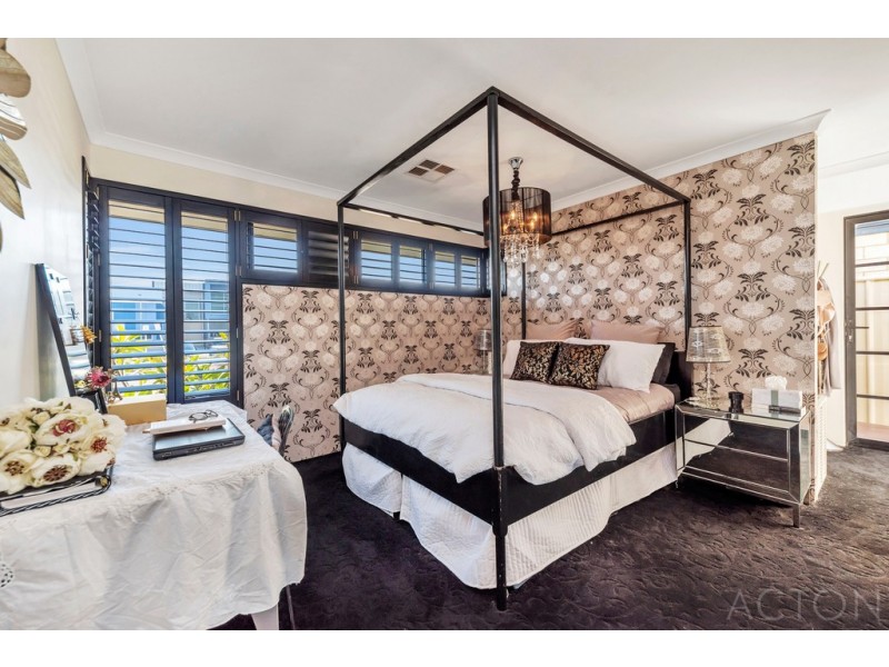 176 Badgerup Avenue, Lakelands WA 6180