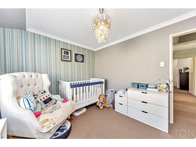 176 Badgerup Avenue, Lakelands WA 6180