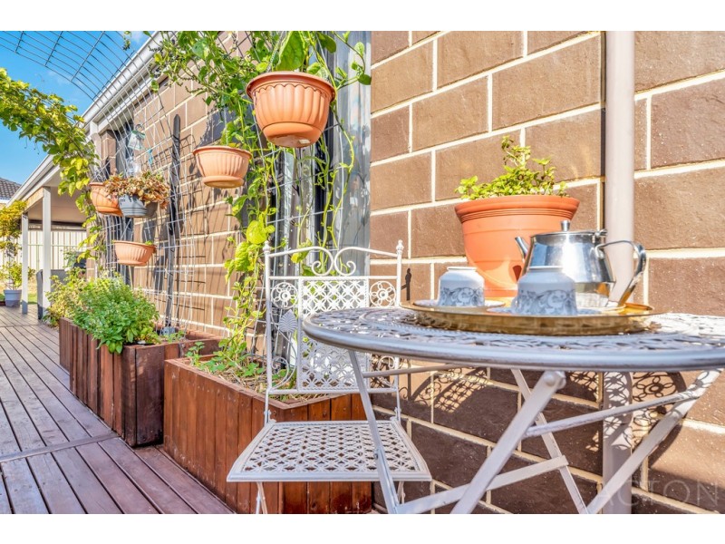 176 Badgerup Avenue, Lakelands WA 6180