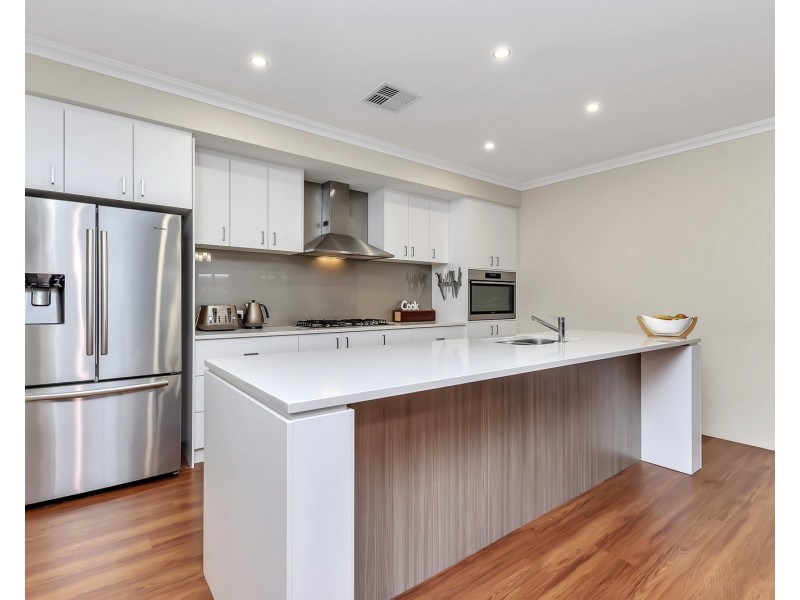 44 Lakeway Retreat, Dawesville WA 6211