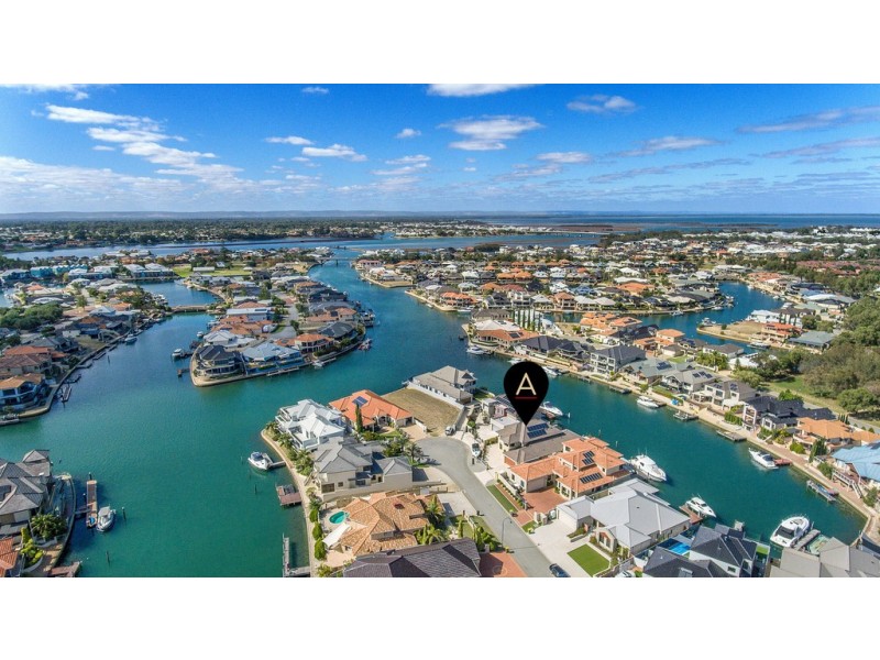 5 Solstraale Place, Halls Head WA 6210