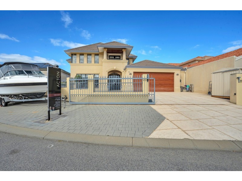 5 Solstraale Place, Halls Head WA 6210