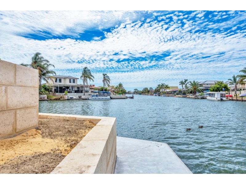 17 Oomoo Place, South Yunderup WA 6208