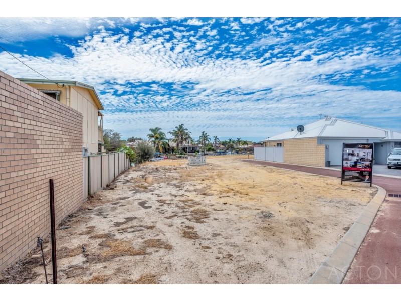 17 Oomoo Place, South Yunderup WA 6208