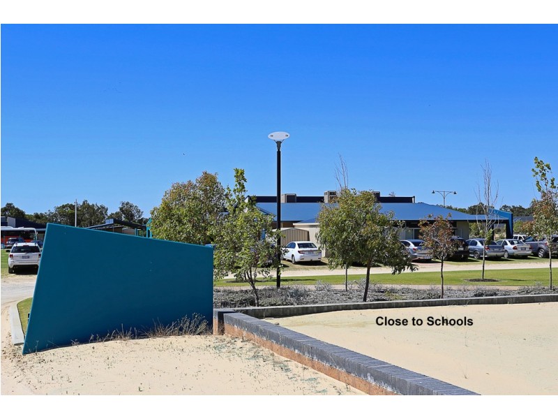 17 Oomoo Place, South Yunderup WA 6208