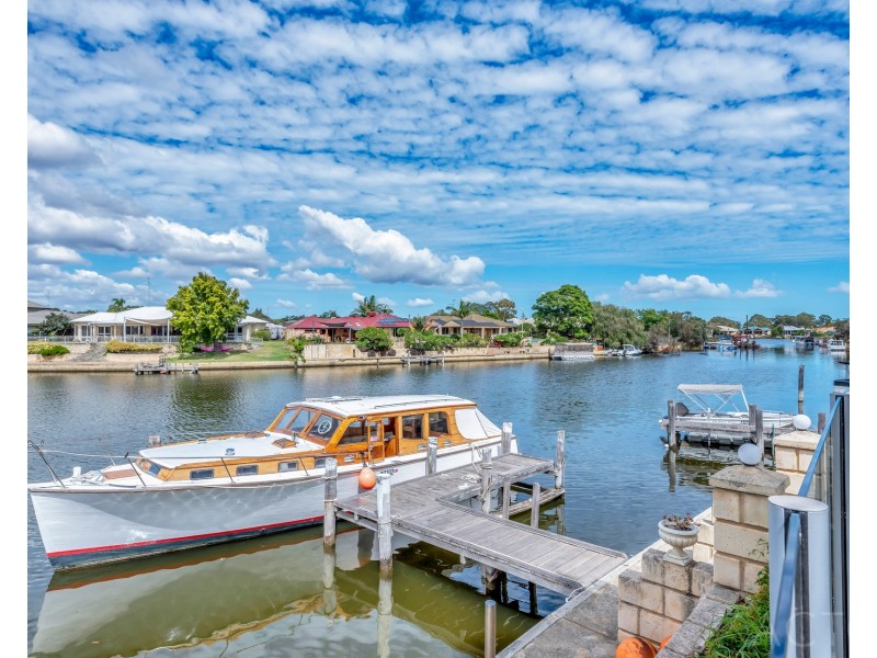 74 Banksia Terrace, South Yunderup WA 6208